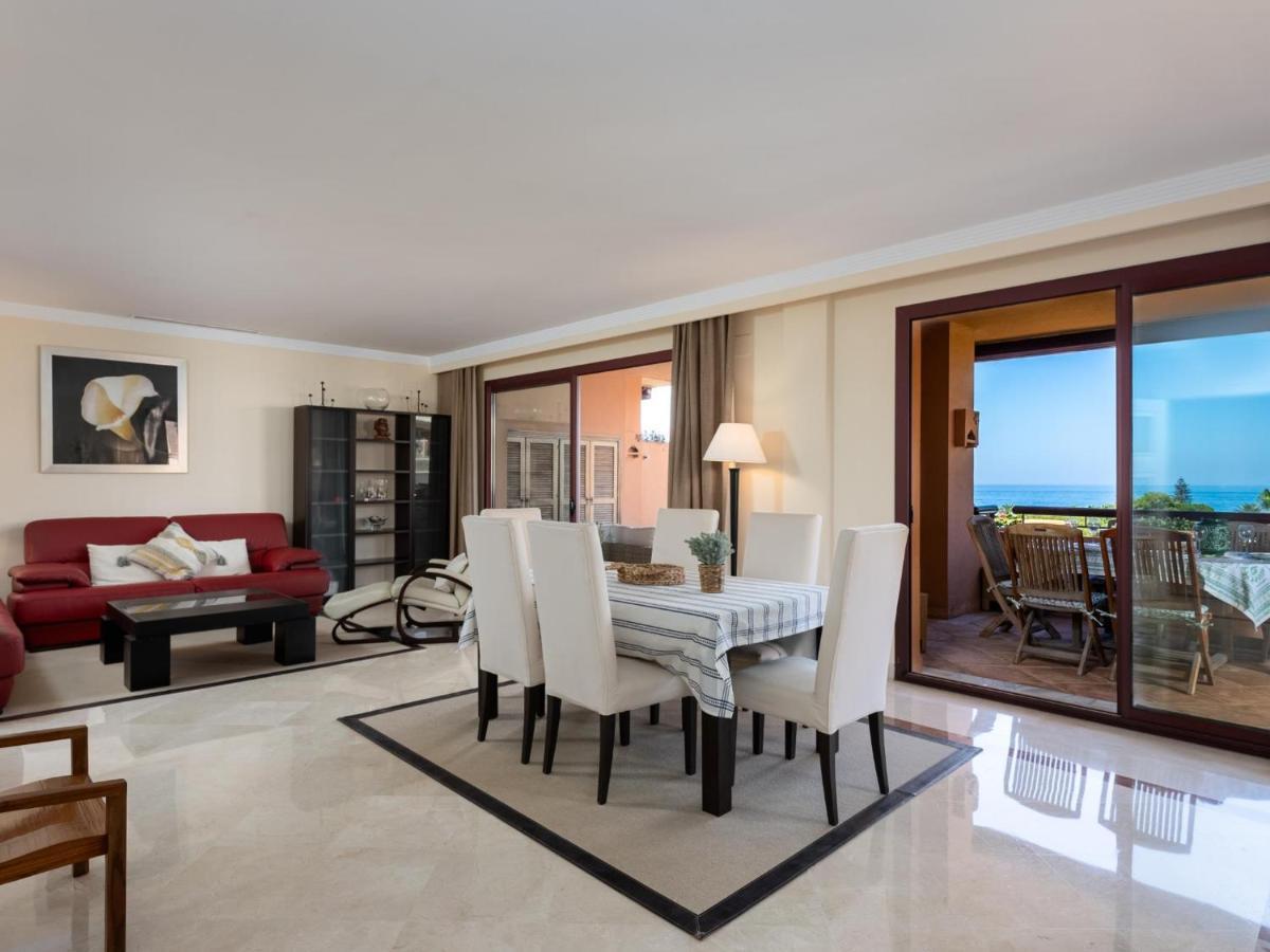 Casa de férias Duplex Penthouse With The Sea Views, Luxury Urbanization